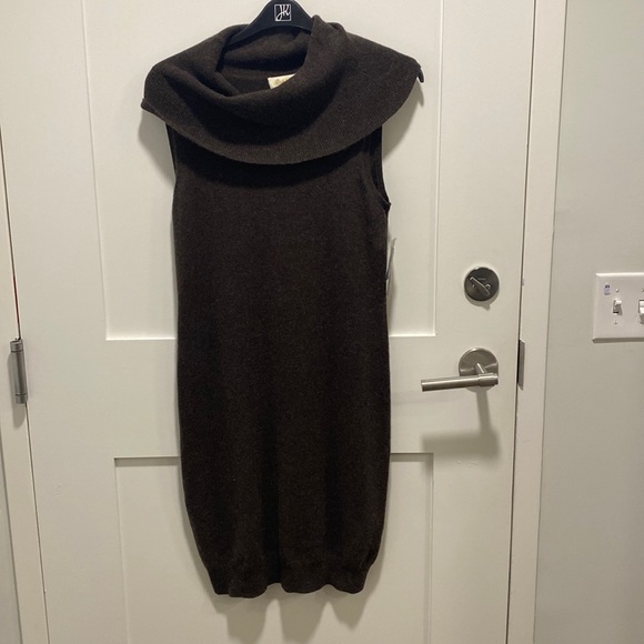 Peck & Peck Dresses & Skirts - Peck and Peck Pure Cashmere Sweater Dress